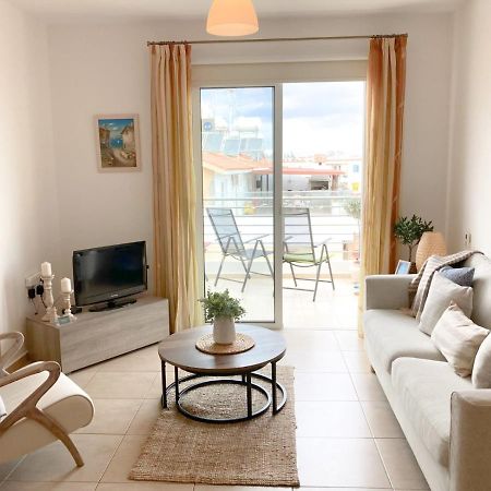 Apartment Helena Paralimni Exterior photo